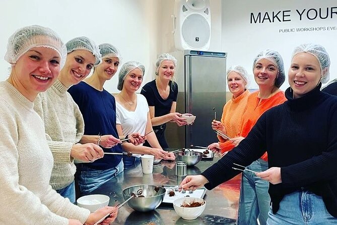 1.5h Belgian Chocolate Workshop in Brussels (bean to bar) - Starting at Place de la Justice