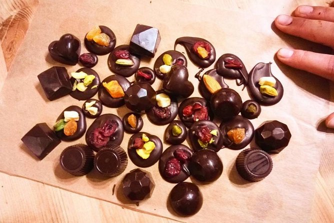 2.5h Belgian Chocolate Pralines Workshop in Brussels - Tempering chocolate and learning the basic method