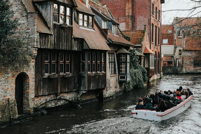 2-Hour Historical Walking Tour in Bruges with Praline Included - Rosary Quay and the film-famous view