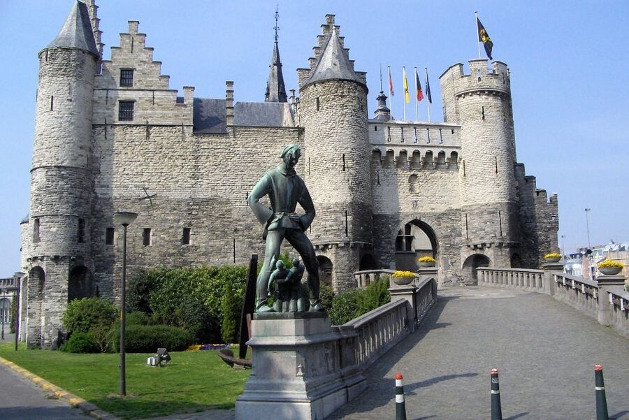 Antwerp Beer Tour - The Scheldt, Steen fortress, and Madonna statues