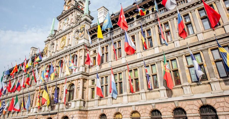 Antwerp: Express Walk with a Local in 60 minutes - A fast orientation in the heart of Antwerp