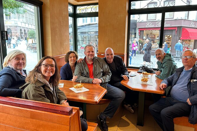 Antwerp: Food Walking Tour with 5 Tastings - Antwerp landmarks between bites