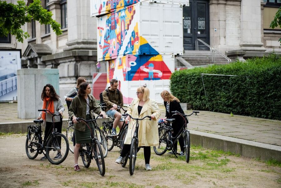Antwerp: Guided Bike Tour - Cogels-Osylei and Antwerp’s grand residential side
