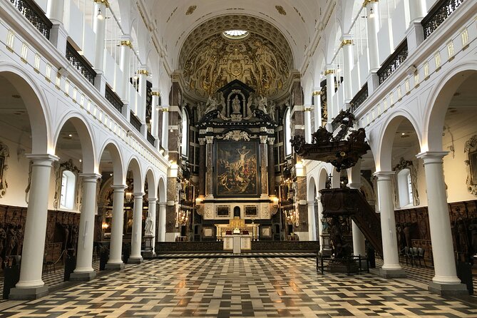 Antwerp: Help the Lost Boy – Self-Guided Mystery Walk - Timing, comfort, and the route’s accessibility question