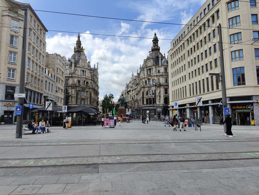 Antwerp: Historical Walking Tour in the Old City - Timing, pace, and accessibility