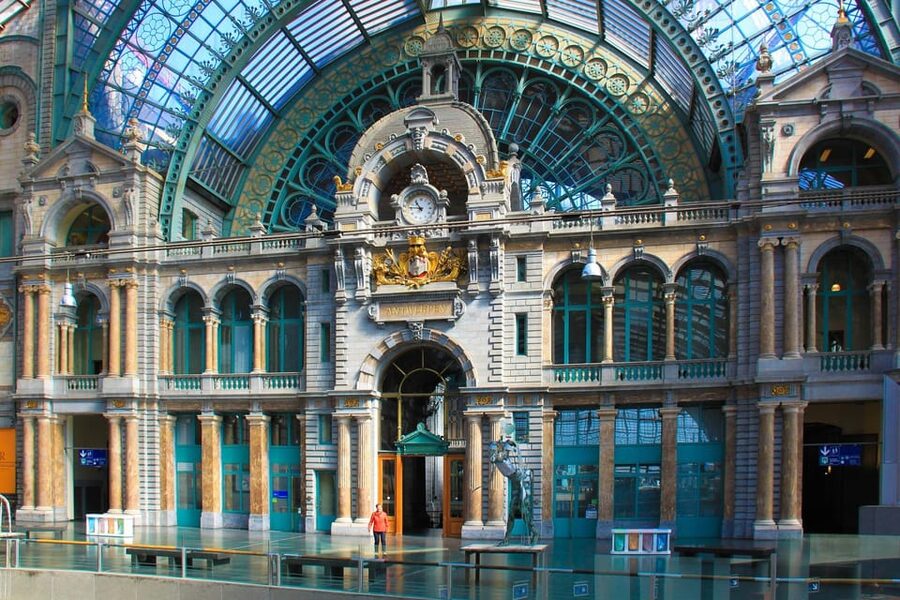Antwerp - Private Historic Walking Tour - Meir Street and the Stadsfeestzaal