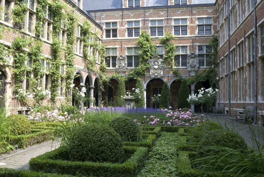 Antwerp: Private Historical Highlights Walking Tour - Baroque drama at Carolus Borromeus Church