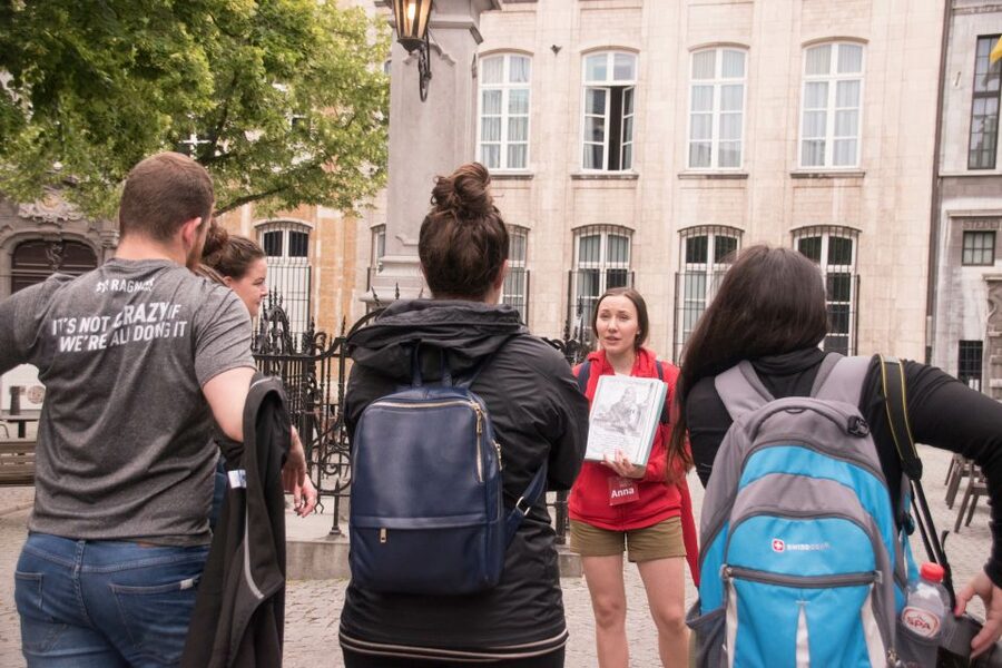 Antwerp: Private Historical Highlights Walking Tour - Hendrik Conscience and the city’s literary side