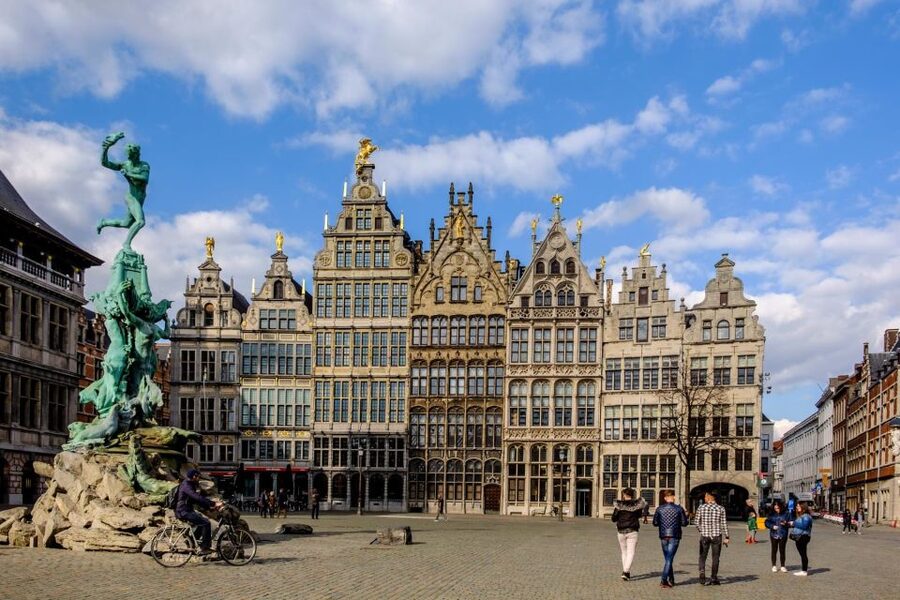 Antwerp Private Tour From Brussels - Leaving Brussels for Antwerp in a private vehicle