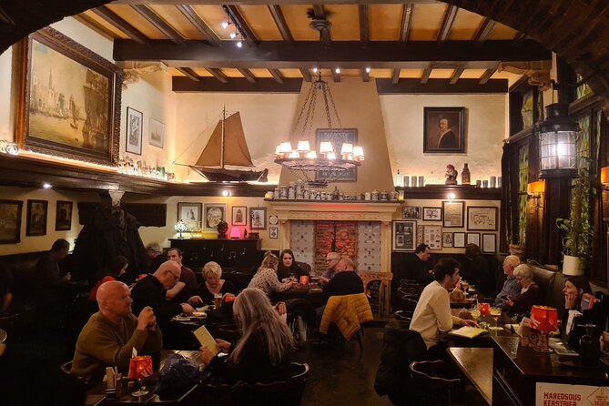 Antwerp Pub Crawl - Bordeauxstraat and Djinngel Djangel: music near the docklands