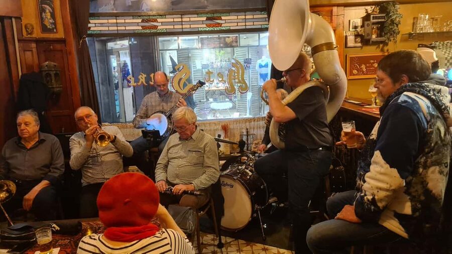Antwerp: Pub Crawl in the Historical City - Key points at a glance