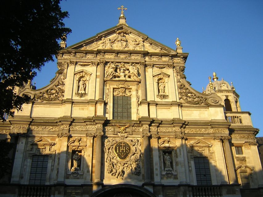 Antwerp: Walking Tour from Steen to Central Station - Rubens in the Cathedral of Our Lady