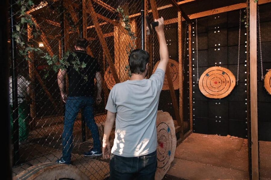 Axe Throwing Experience - Why Axe Throwing Works in Brussels