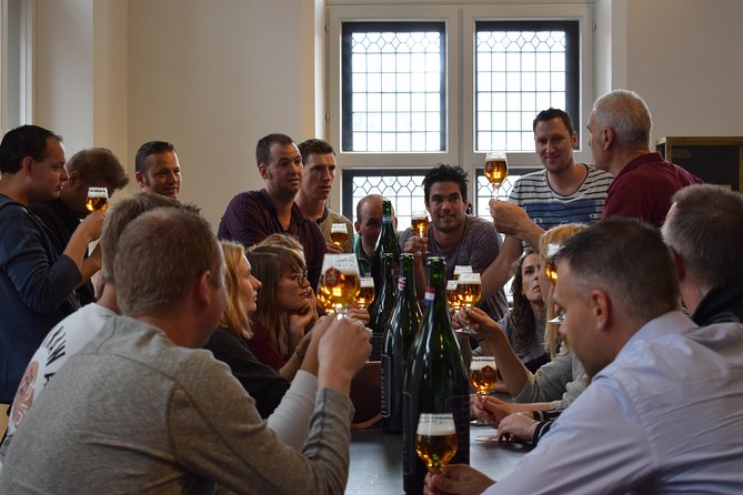 BeerWalk Bruges with Dutch Guide - Finishing at ’t Zand Square