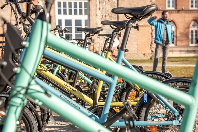 Bicycle tour in historic Ghent - Two beguinages, each with a different mood