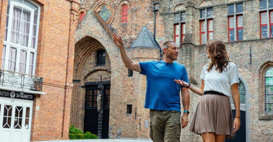 Bruges: 1.5-Hour Private Kick-Start Tour with a Local - Eiermarkt and the first look at central Bruges