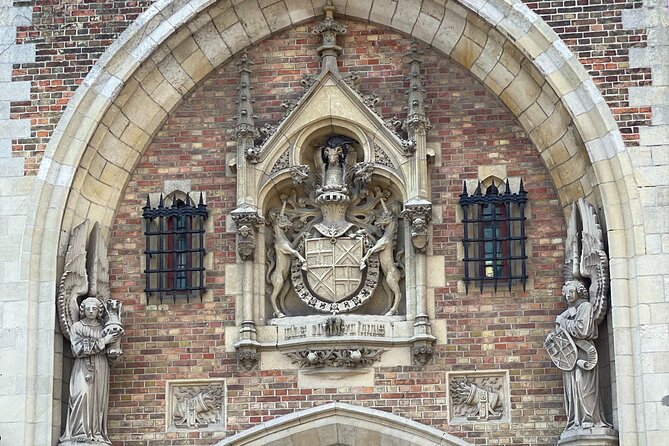 Bruges by a Local: Exciting Stories, Mysteries, People and Choco - Rozenhoedkaai, the photo stop everyone wants