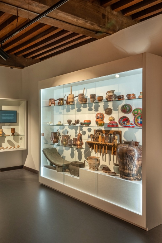 Bruges: Choco-Story Chocolate Museum Guided Tour w/Tastings - Is $16 a fair price for 90 minutes?
