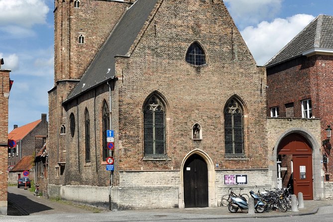 Bruges Food and History Tour: Culinary Delights & Hidden Gems - Burg Square and Stadhuis