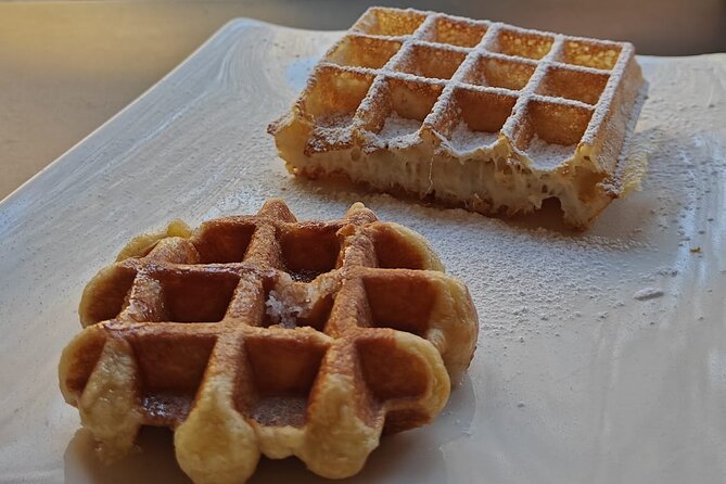 Bruges Food Tour with Full Meal & Drinks by Do Eat Better - De Burg again: comparing Brussels and Liège waffles