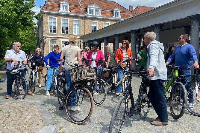 Bruges, Guided Retro Biketour: Highlights and Hidden Gems - Hof Bladelin and the city’s merchant past
