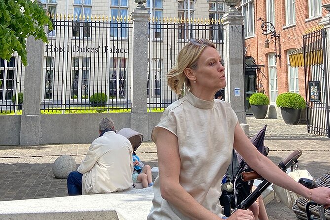 Bruges, Guided Retro Biketour: Highlights and Hidden Gems - Dukes’ Palace, almshouses, and Mary of Burgundy