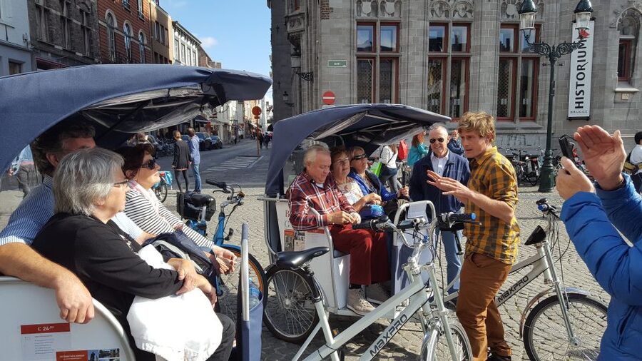 Bruges: Guided Rickshaw Tour - What the two-hour tour adds