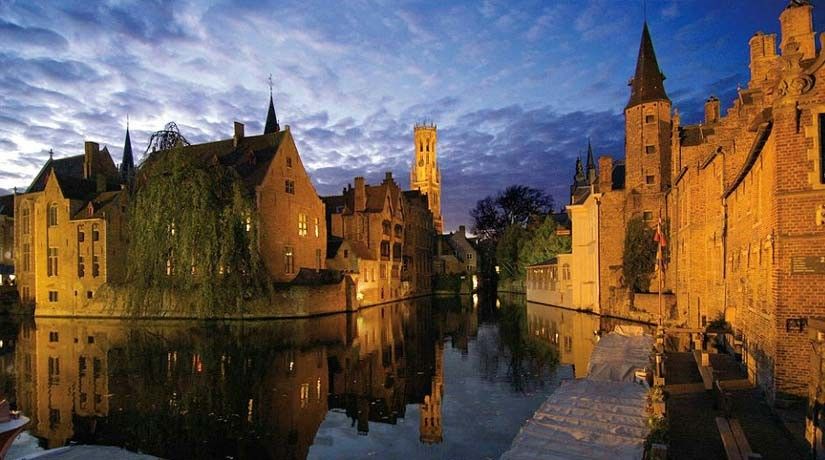 Bruges: Guided Walking Tour - The Beguinage and Bruges’ quieter side