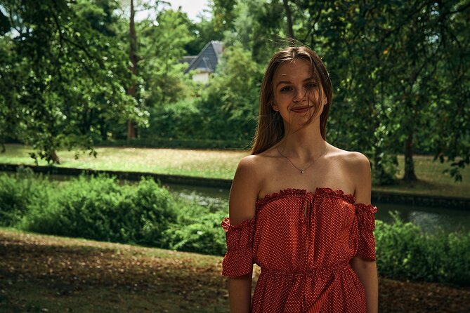 Bruges Photo Session By a Pro - A narrow street with an unusual past