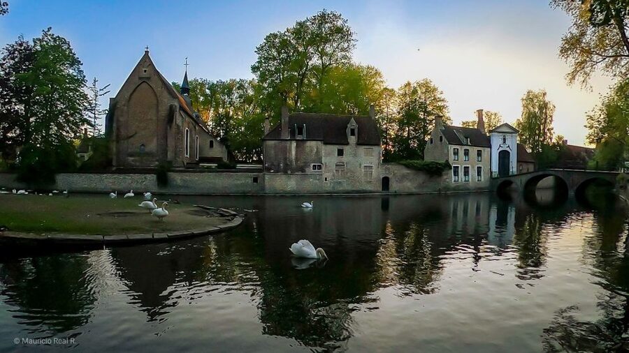 Bruges: Private Historical Highlights Walking Tour - From the Market Square to Bruges’ medieval heart