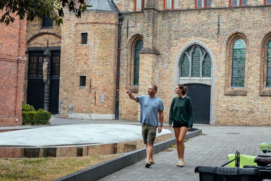Bruges: Private Tour with Locals – Highlights & Hidden Gems - Key points at a glance