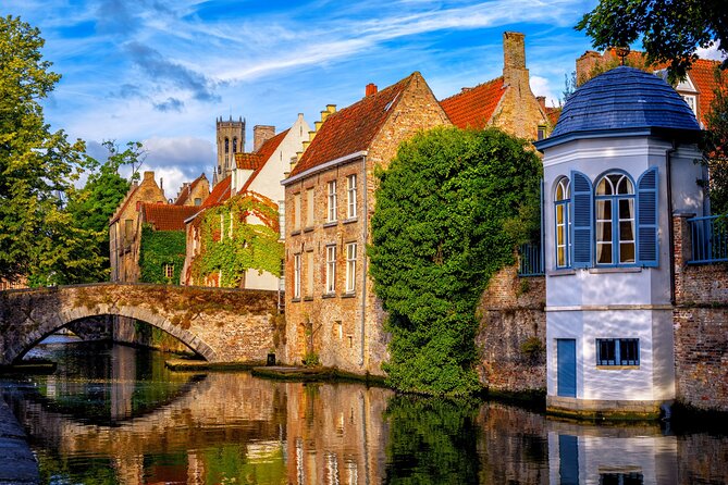 Bruges Tour with Canal Cruise from Zeebrugge Cruise Port - The Belfry and Markt: Bruges’ grand introduction