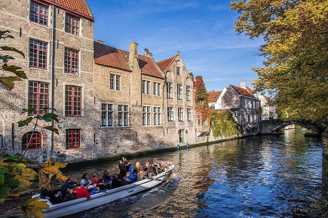 Bruges Uncovered: Historic Walking Tour & Canal Boat Experience - A useful first look at Bruges in two and a half hours