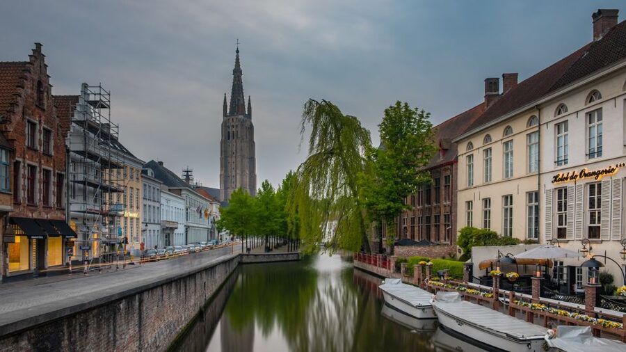Bruges: Walking Tour, Canal Boat Trip w/Beer Tasting Option - Walplein, Stoofstraat, and the Church of Our Lady