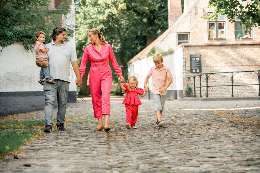 Bruges : Your private 30min. photoshoot in the medieval city - Why Bruges Makes Such a Good Photo Setting