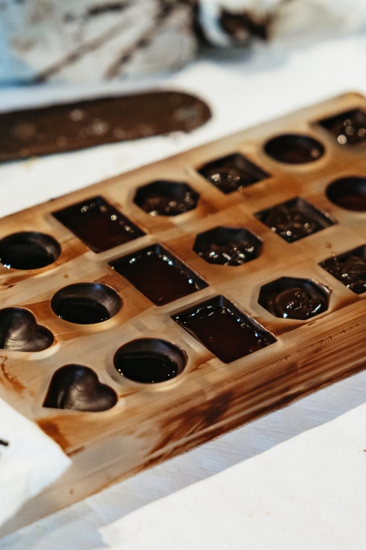 Brussels: 2.5-Hour Belgian Chocolate Making Workshop - Creating mendiants and tasting the results