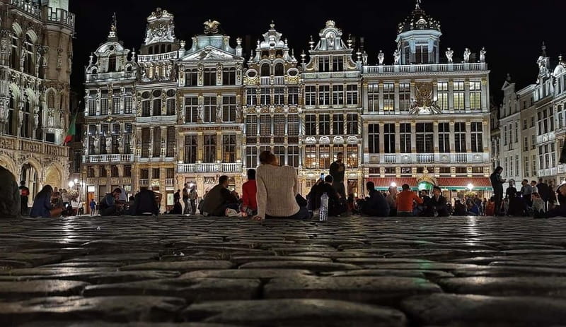 Brussels: 2-Hour Dark Side of Brussels Private Tour - Notre Dame de la Chapelle and the final minutes