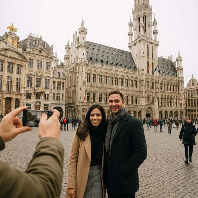 Brussels: 2-Hour Walking Tour of the Historic Center with a Local Guide - Language, walking pace, and practical limits