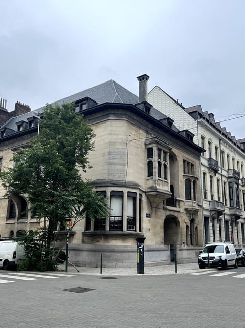 Brussels: 2-hours "Art Nouveau" Walking Tour - Starting at Merode and Parc du Cinquantenaire