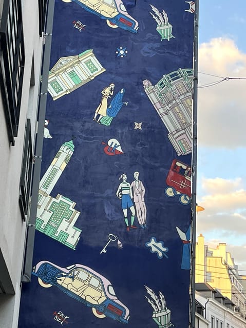 Brussels: 2 hours Private Walking Tour of the Comics Walls - Key points at a glance
