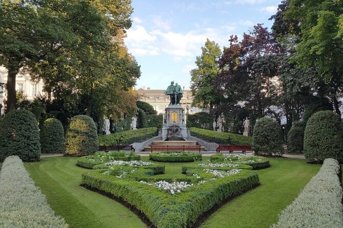 Brussels 2-Hours Walking Tour: Must-See Highlights in the Center - A smart two-hour introduction to central Brussels