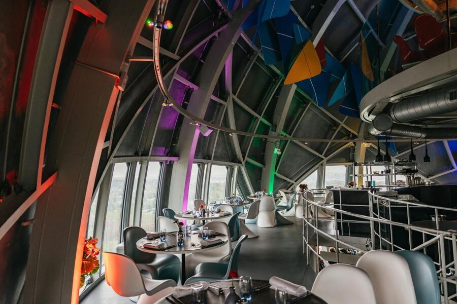 Brussels: Atomium Entry Ticket with Design Museum Ticket - Take the lift for the 360-degree view