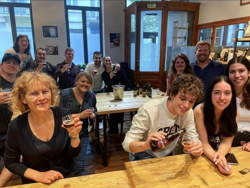 Brussels: Belgian Beer Tasting and Course at a Private Bar - Five Belgian beers, one short lesson