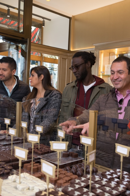 Brussels: Belgian Chocolate Tasting Tour - Practical advice for a smoother tasting