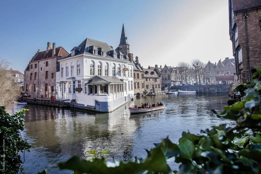 Brussels: Bruges & Ghent Tour with Cruise & Chocolate Visit - Pol Depla Chocolatier: a sweet stop with a tasting