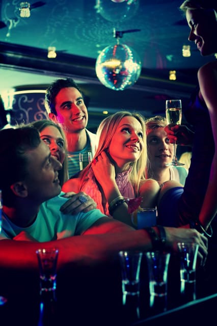 Brussels: BXL Pub Crawl Guided Tour - Starting at Bd Anspach 79 with a clear meeting point