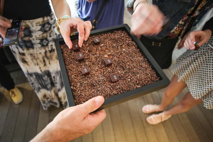 Brussels: Chocolate Appreciation and Tasting Walking Tour - The guides make or break the experience