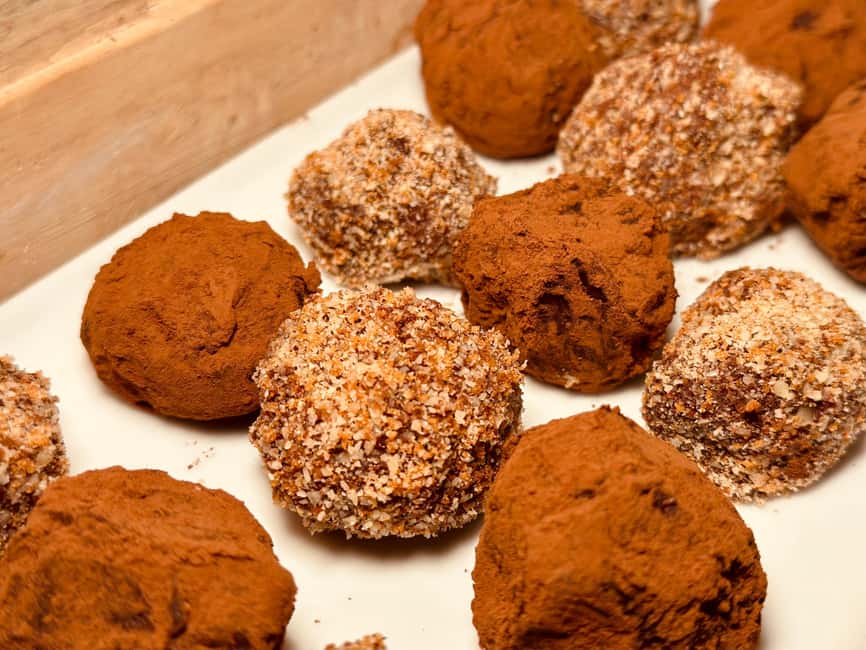 Brussels: Chocolate Truffle & Belgian Hot Chocolate Workshop - Choosing your chocolate style