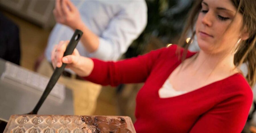 Brussels: Chocolate Workshop and Guided Walking Tour - Key points at a glance