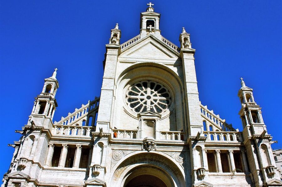 Brussels: Chocolate Workshop and Guided Walking Tour - A sweet introduction to central Brussels